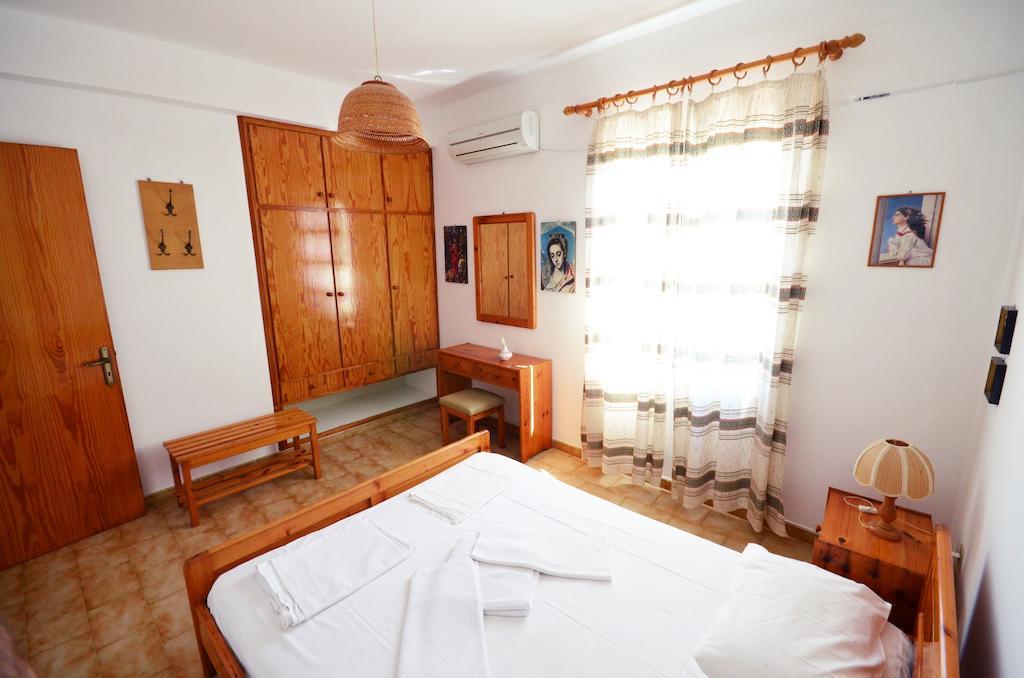 Villa Feggari Makrýgialos Chambre photo
