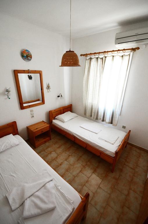 Villa Feggari Makrýgialos Chambre photo